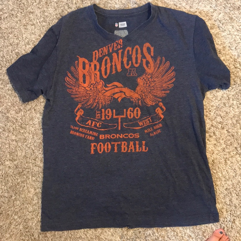 Bundle! Denver Broncos Hat and T-shirt